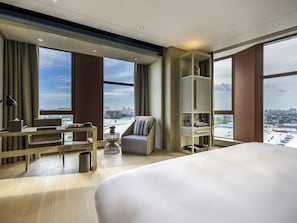 Minibar, Zimmersafe, schallisolierte Zimmer, Bügeleisen/Bügelbrett