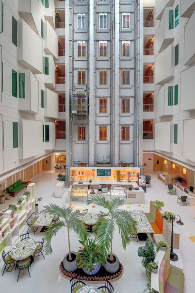 Al Khoory Atrium Hotel