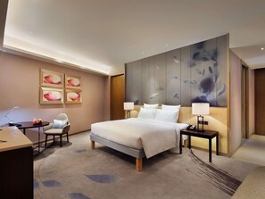 Minibar, in-room safe, desk, blackout drapes - Pullman Nanchang Sunac (Nanchang)