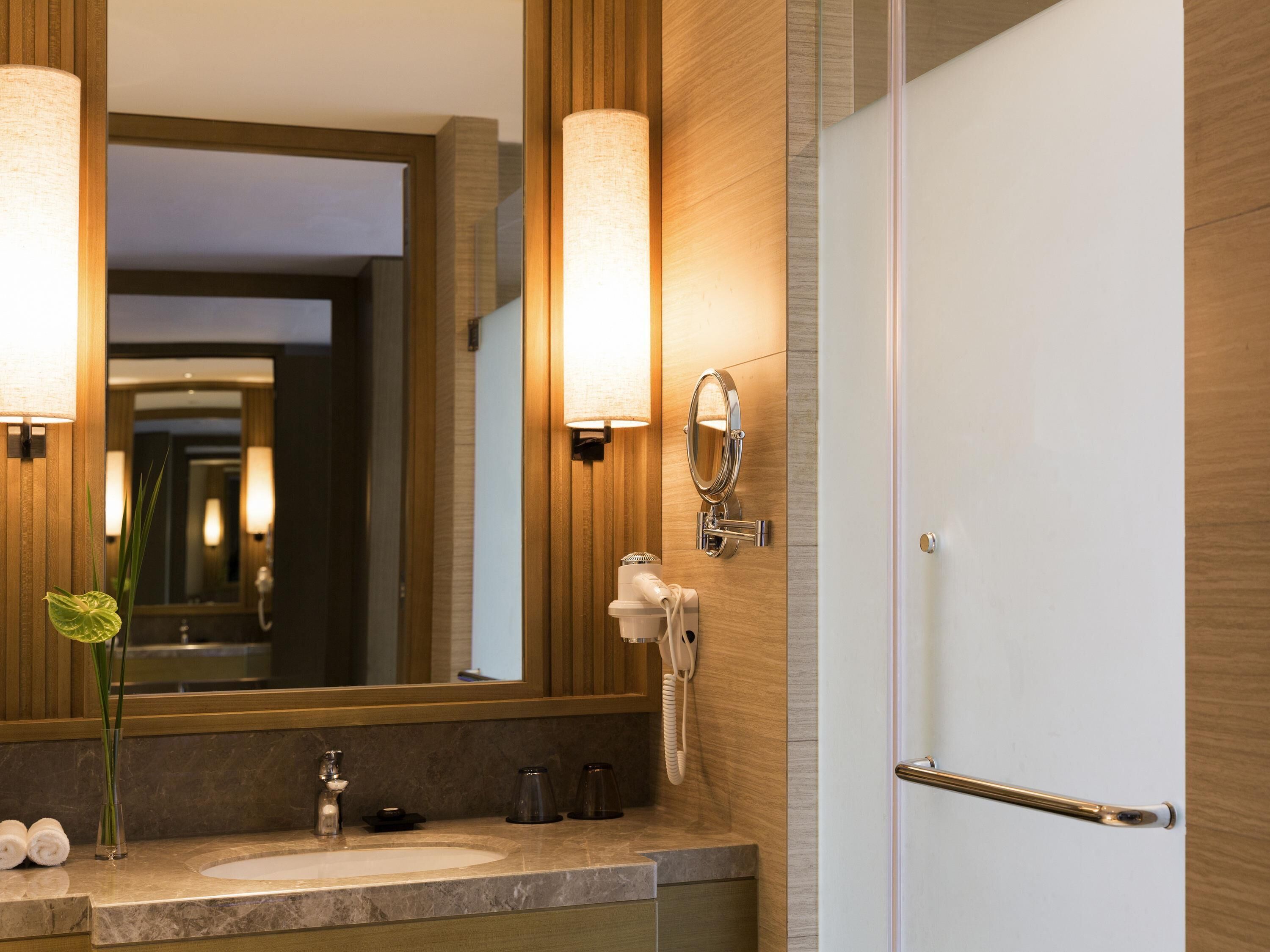 1 bedroom, minibar, in-room safe, desk