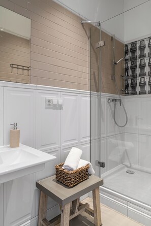 Design dubbelrum | Badrum | Dusch och handdukar
