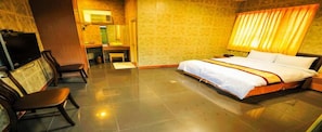 1 bedroom, premium bedding, rollaway beds, free WiFi