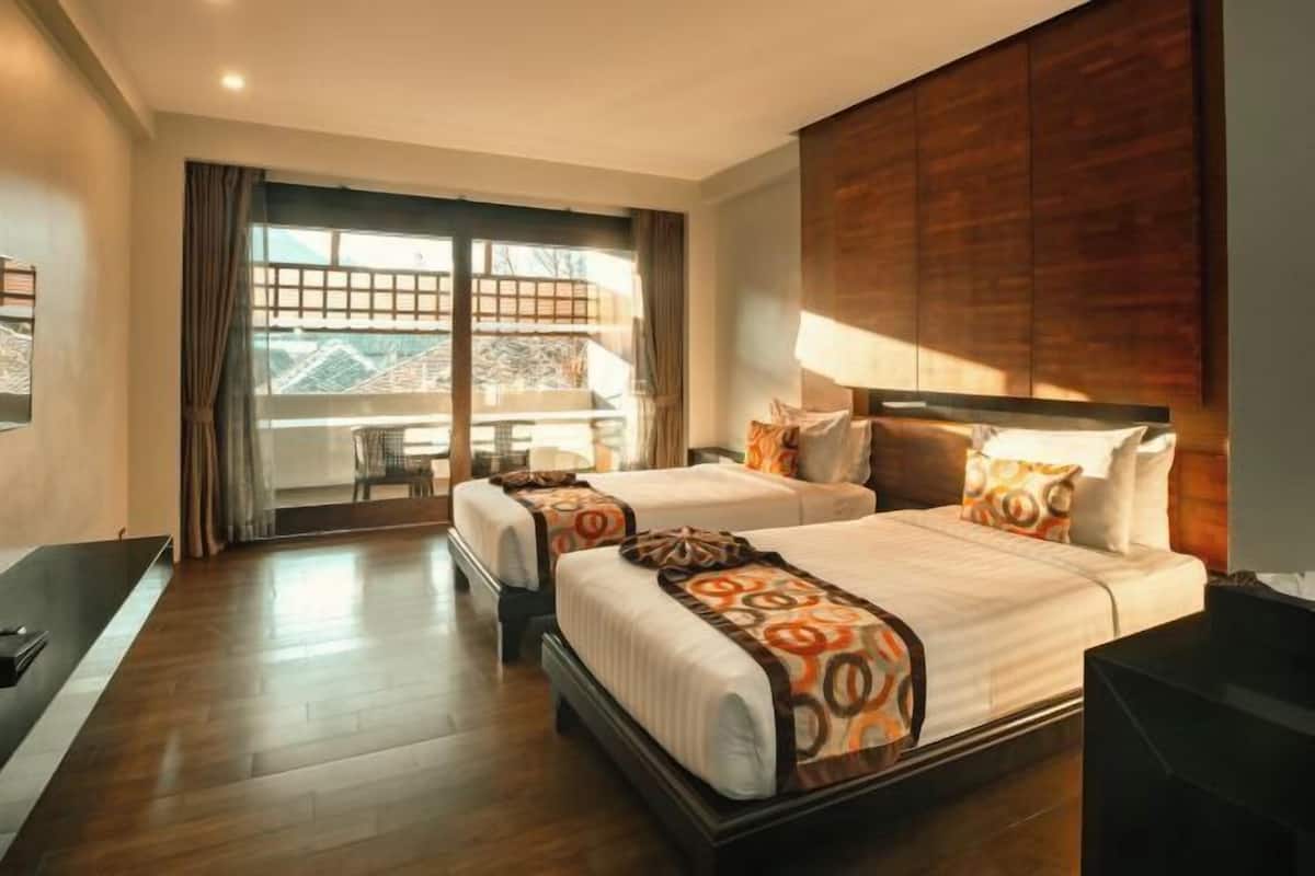 1 bedroom, in-room safe, iron/ironing board, free WiFi