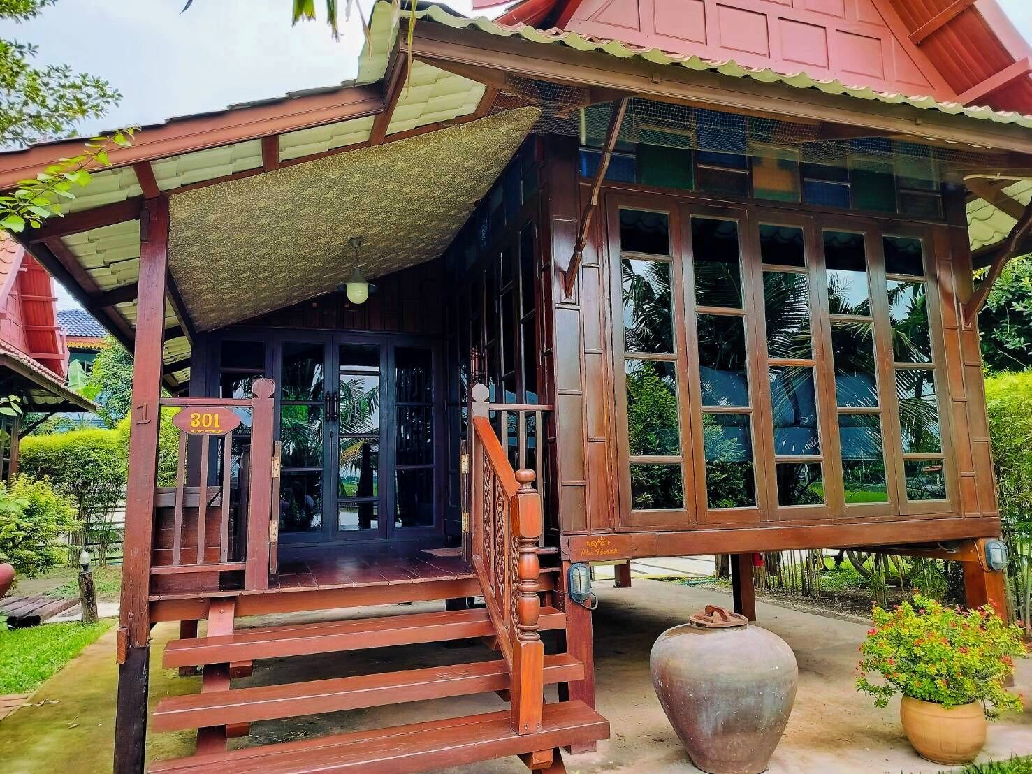 grand suite, resort view | 1 bedroom, premium bedding, minibar, in-room safe