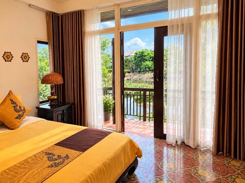Pludhaya Resort & Spa