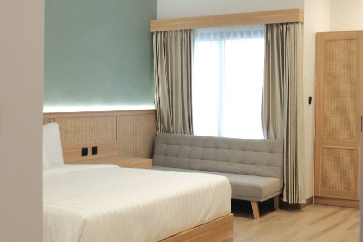 Kamar Keluarga | Meja kerja, Wi-Fi gratis, dan seprai linen