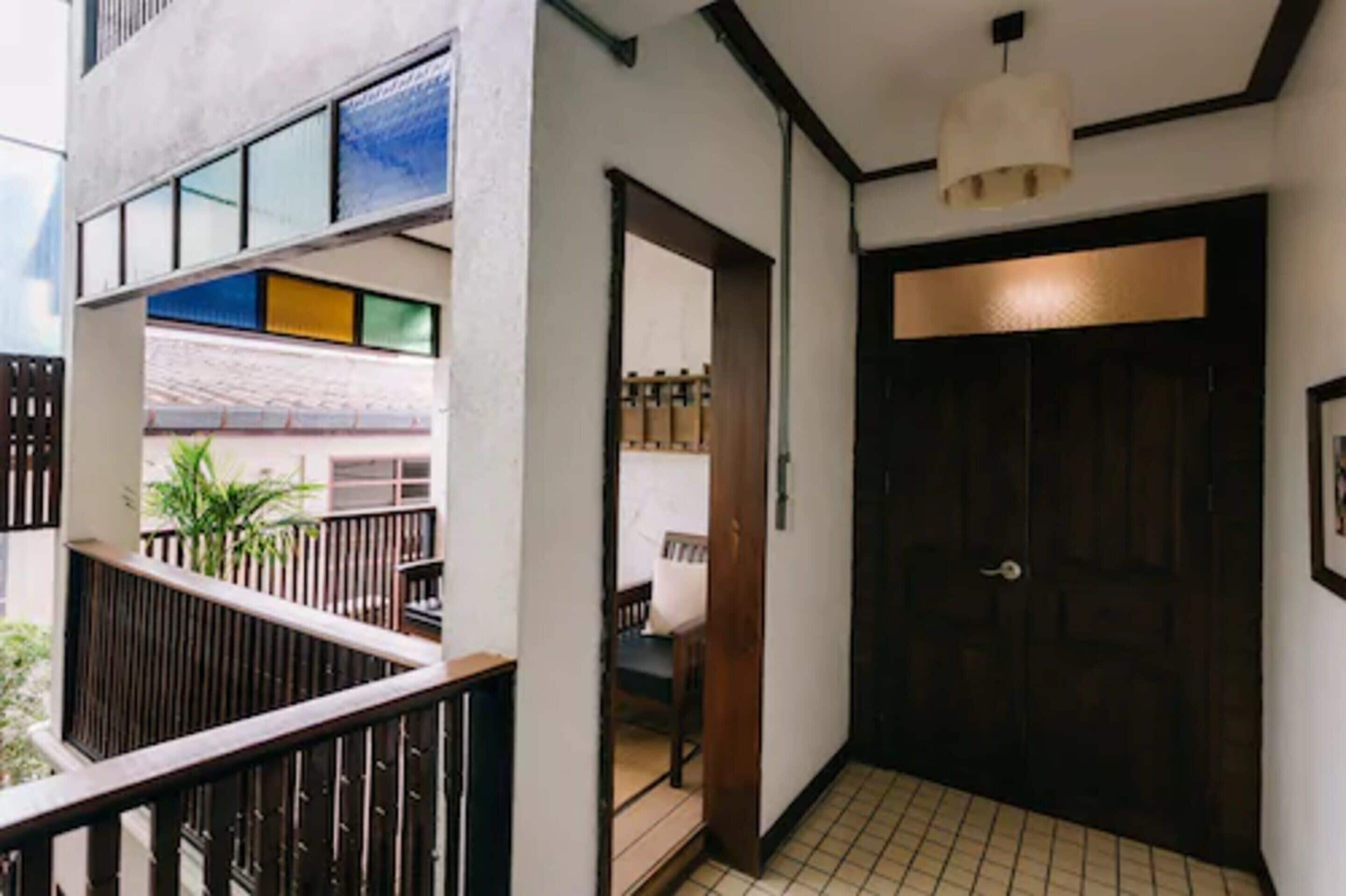 family suite | living area | 28-inch flat-screen tv with cable channels, tv