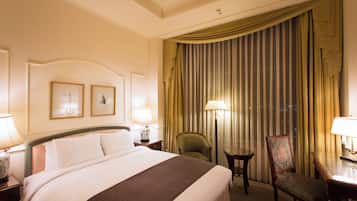 In-room safe, desk, blackout curtains, iron/ironing board