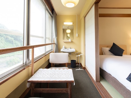 Caja de seguridad en la habitación, escritorio y wifi gratis