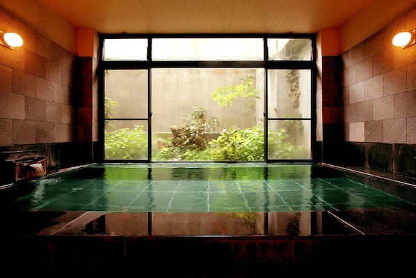Outdoor pool - Hakuba Hotel Ougiya (Hakuba)