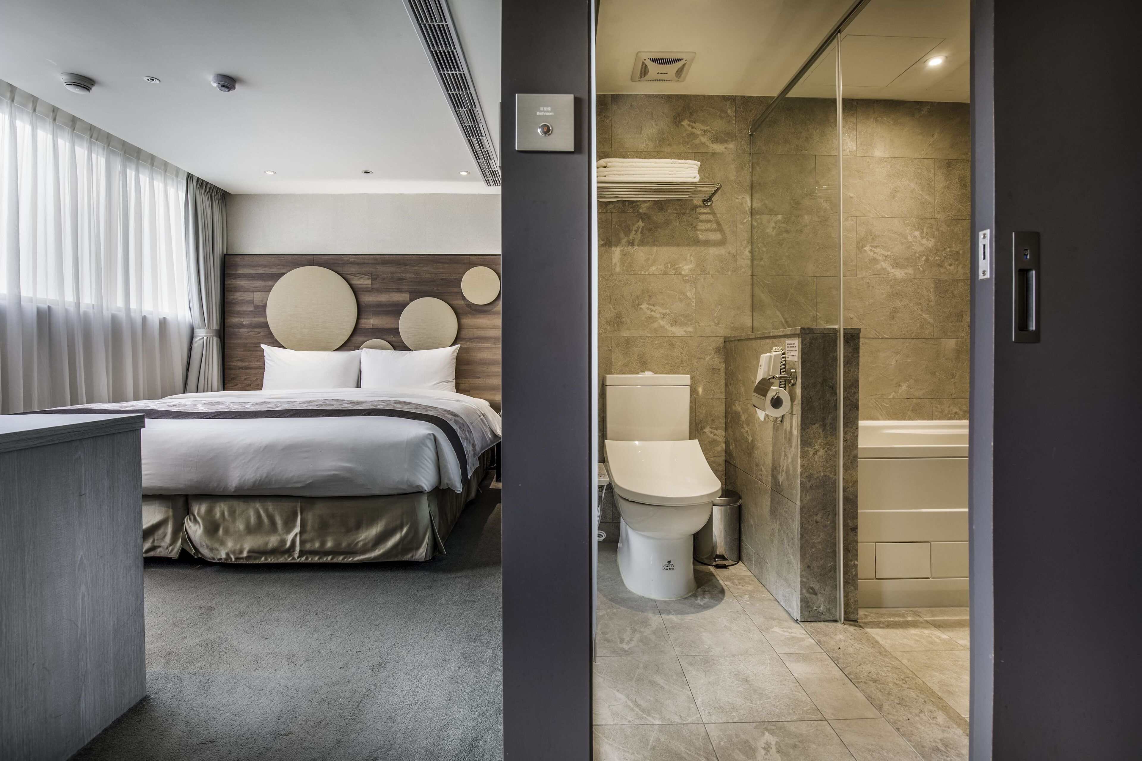 deluxe city view double room with  balcony | desk, free wifi, bed sheets