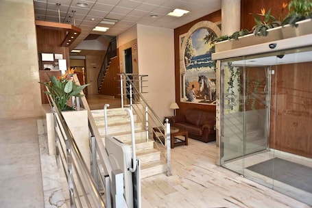 Interior entrance. Adsubia