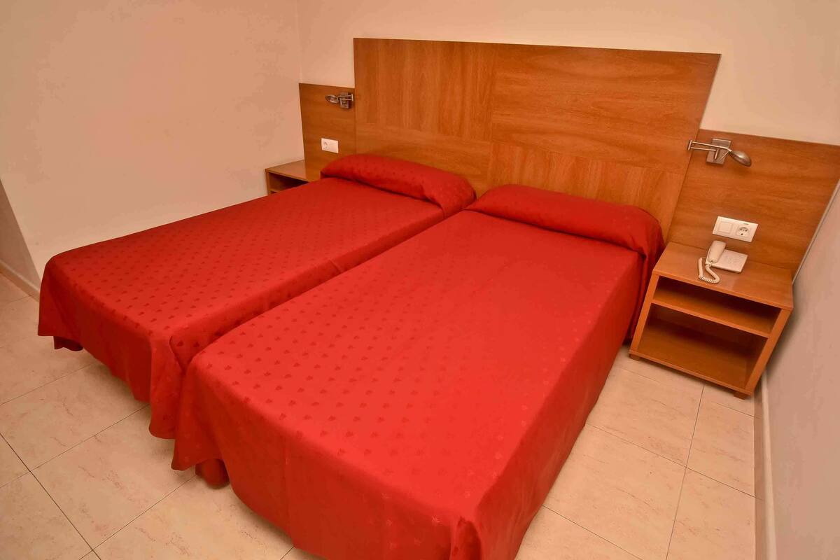 Double Room | Desk, cribs (free), rollaway beds (surcharge), WiFi (free)