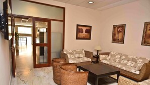 Lobby-Lounge