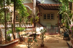 Exterior - Sam's Jungle Guesthouse (Sai Yok)