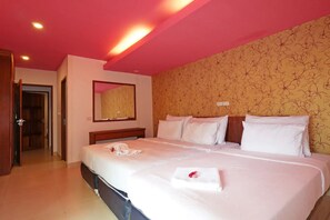 Vila Comfort | 7 kamar tidur, brankas, dan didekorasi berbeda-beda