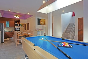 Billiards - Pattaya Pool Villa (Pattaya)