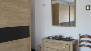 Comfort Apartment, 2 Bedrooms | 2 bedrooms, free WiFi, bed sheets - Vakantiewoning Lily (Oudenburg)