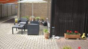 Comfort Apartment, 2 Bedrooms | Terrace/patio - Vakantiewoning Lily (Oudenburg)