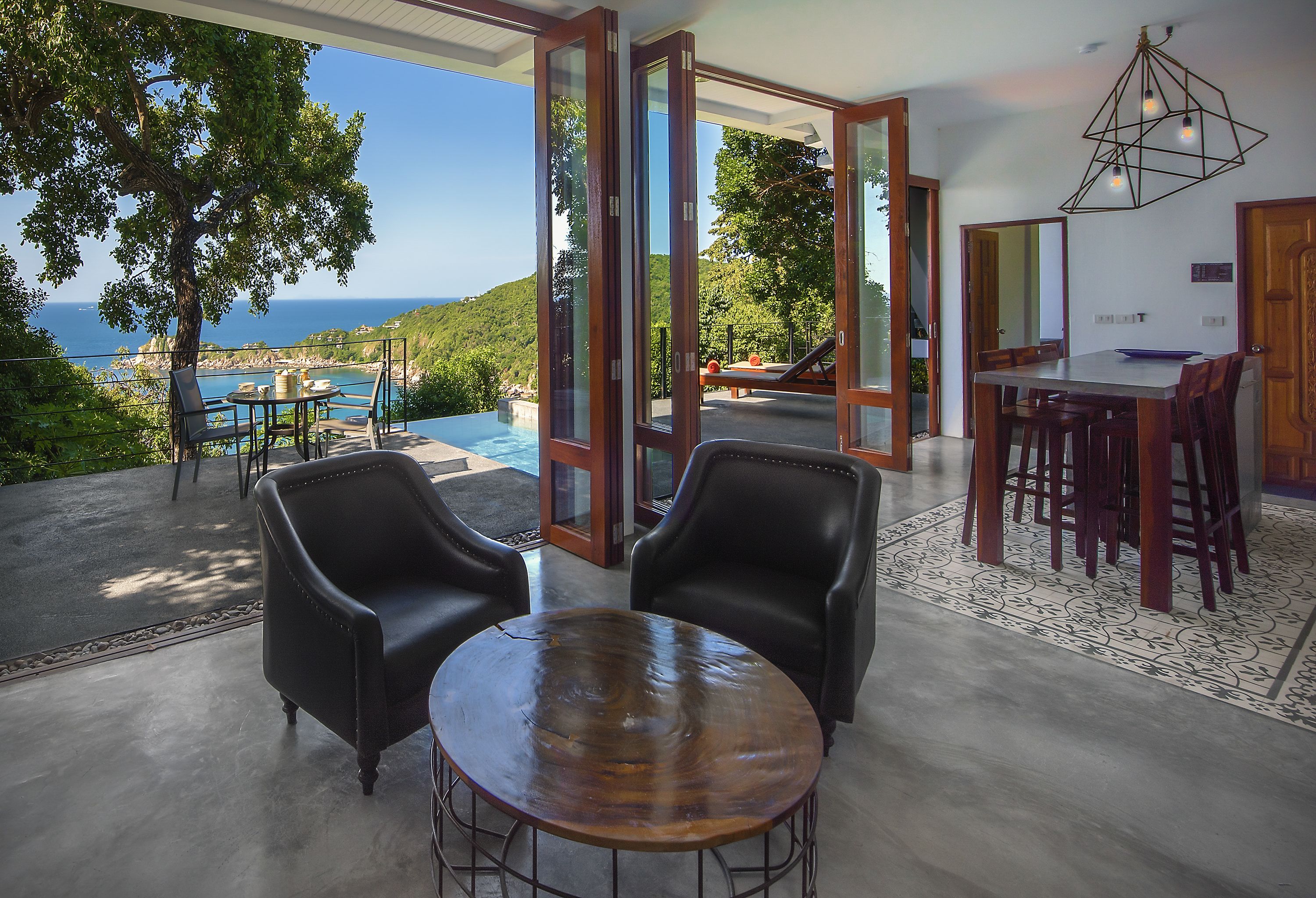 Villa | Cuisine privée | Réfrigérateur, micro-ondes, plaque de cuisson, cafetière/bouilloire
