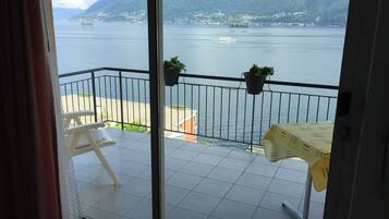 Classic Double Room, Lake View | Balcony