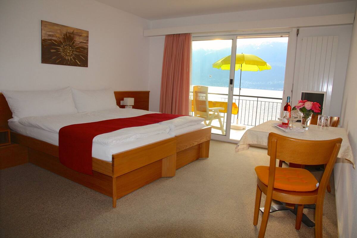 1 bedroom, in-room safe, free cots/infant beds, rollaway beds