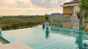 Exterior - Hi Life (Bang Sao Thong)