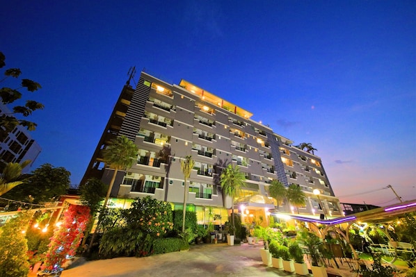 Outdoor banquet area