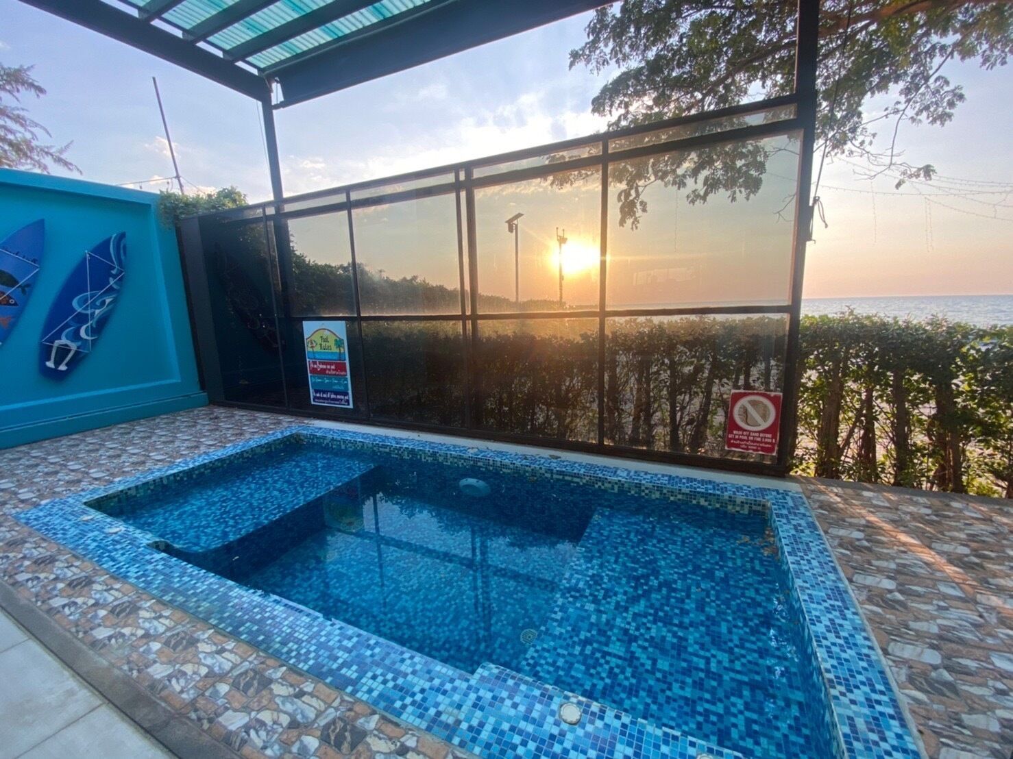 Grand Beachfront Villa | Balcony view
