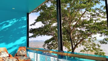 Signature Room | 1 bedroom, free minibar, in-room safe, individually decorated