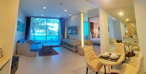 Free minibar, in-room safe, individually decorated, desk - Sikhara Plago Resort (Chonburi)