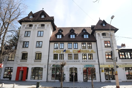 Desayuno buffet (EUR 15 por persona)