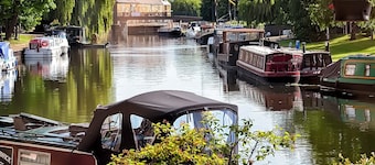 Riverside Inn