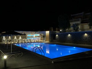 Outdoor pool - Johannes Apartments (Rhodes)