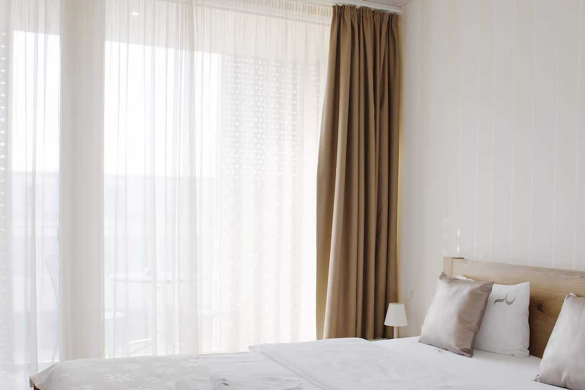 Appartement for 2 adults with balcony | In-room safe, blackout curtains, soundproofing, free WiFi