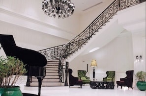 Lobby - Lafayette Boutique Hotel Yogyakarta (Depok)