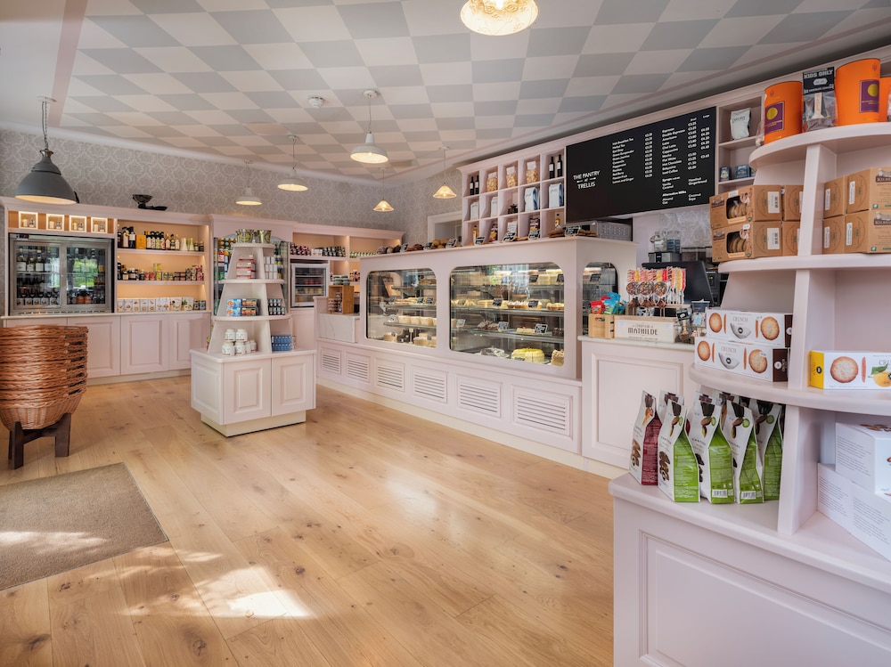 Cliff at Lyons by null