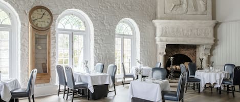 Lunch, dinner served; Irish cuisine, garden views