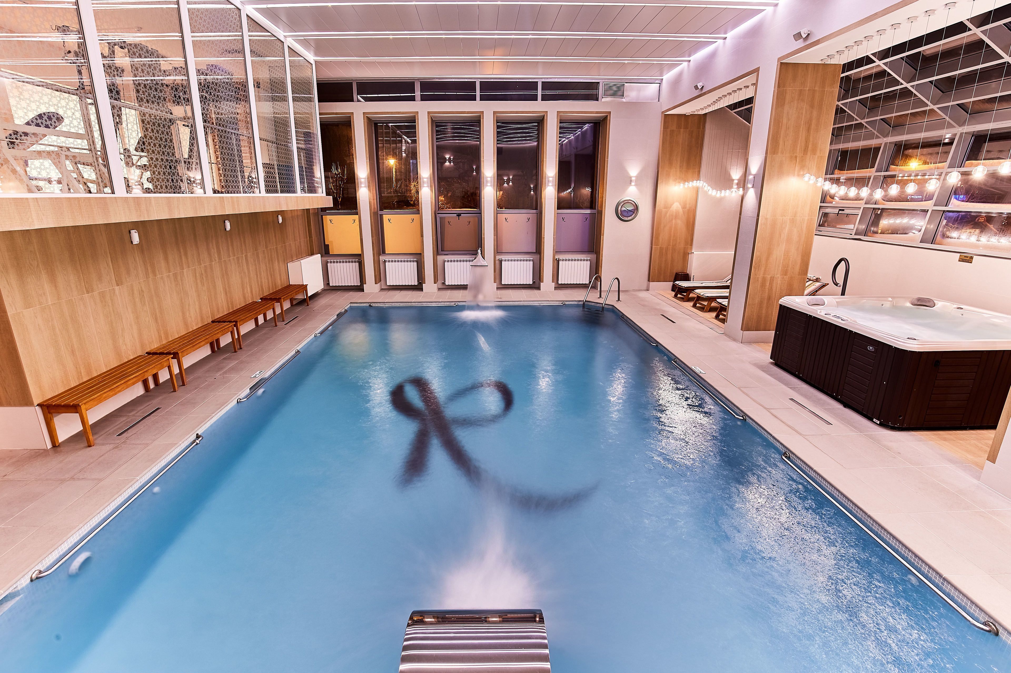 indoor pool, pool loungers