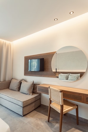 In-room safe, desk, free cribs/infant beds, free WiFi