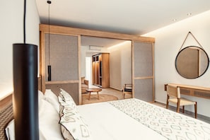 In-room safe, desk, free cribs/infant beds, free WiFi