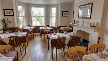 Daily continental breakfast (GBP 12.50 per person)