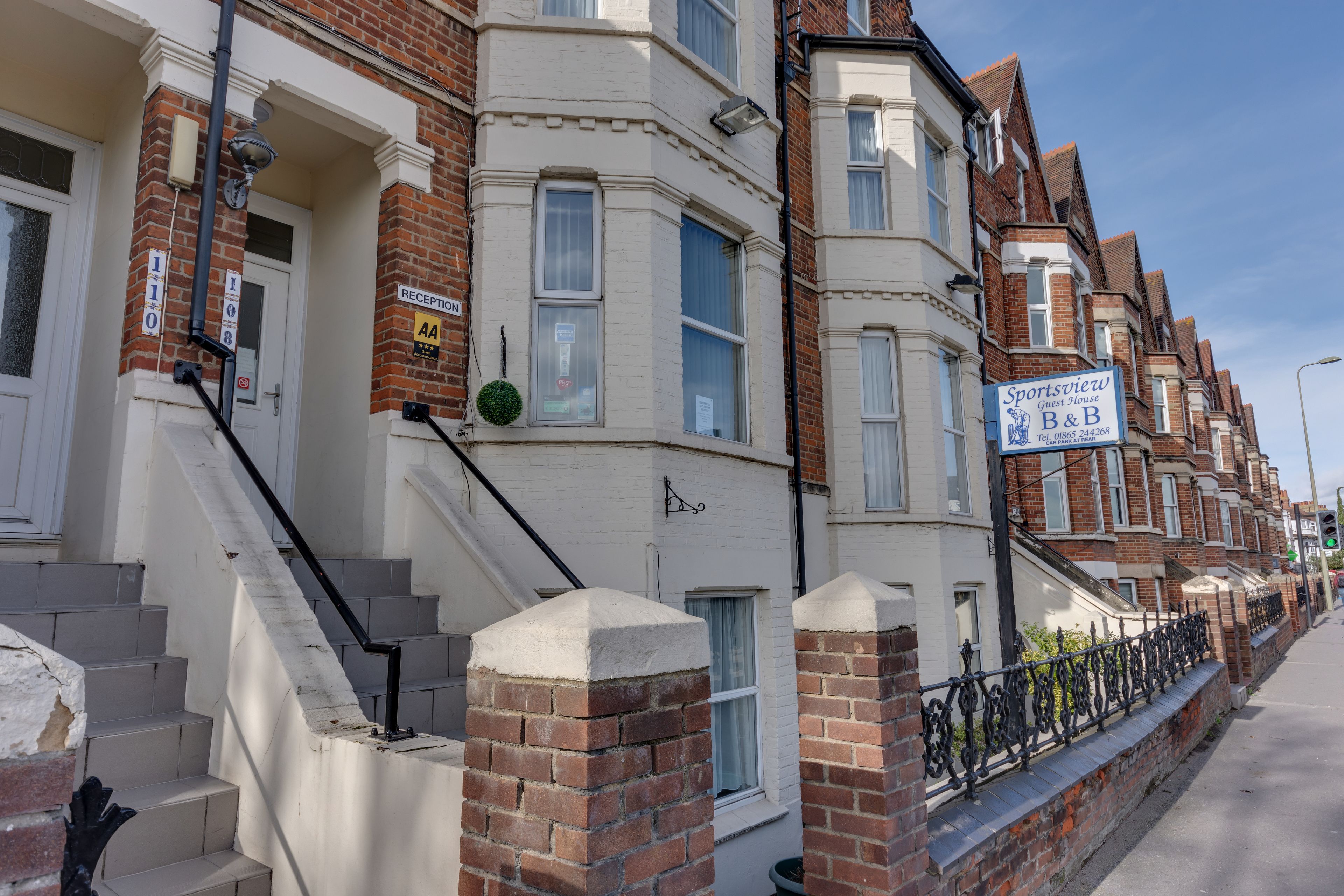 Photo - The Sportsview Guest House