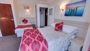 Desk, free WiFi, bed sheets