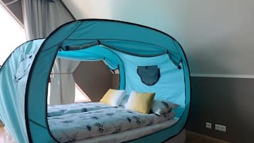 Double private Pod In Mixed Dormitory Room