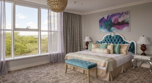 Suite (Ambassador) | Minibar, Zimmersafe, Schreibtisch, schallisolierte Zimmer