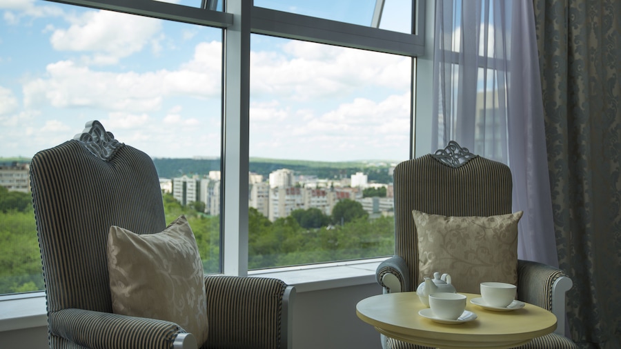 Bristol Central Park Hotel