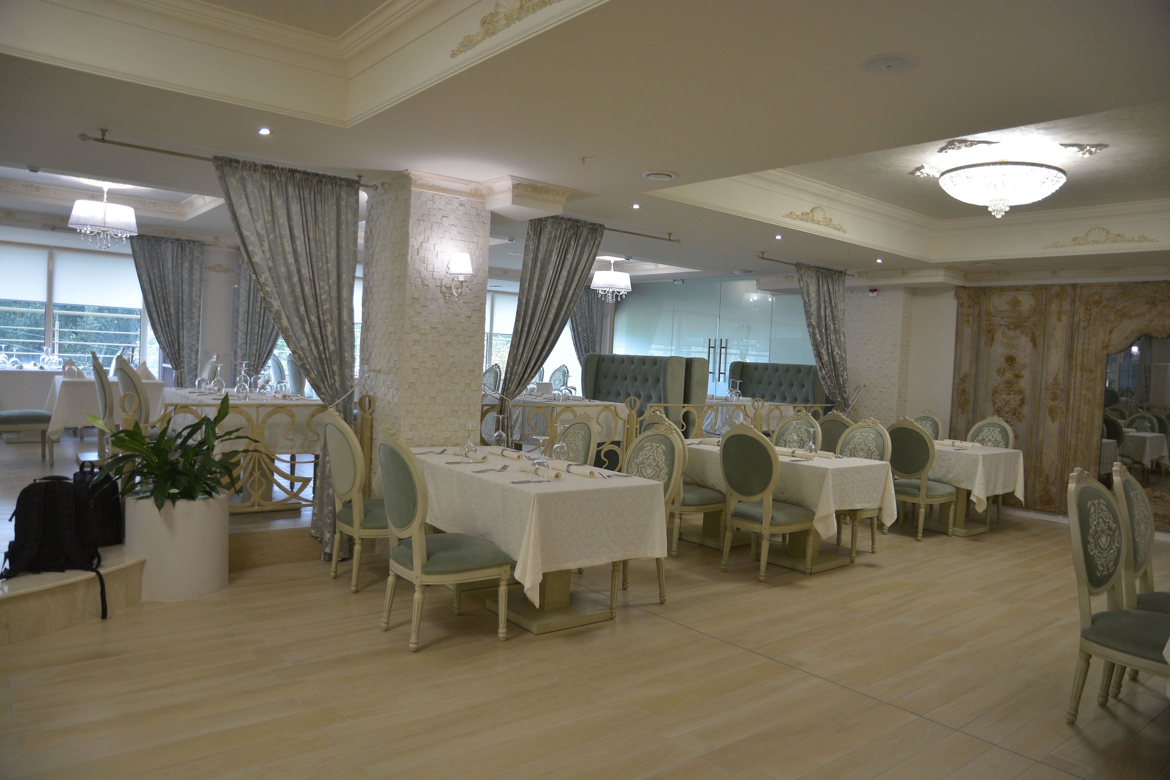 Photo - Bristol Central Park Hotel
