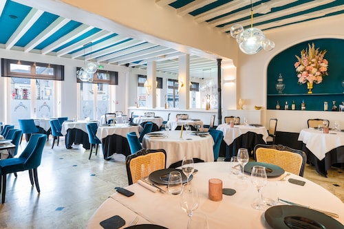  Logis Hôtel Restaurant Le Cheval Blanc