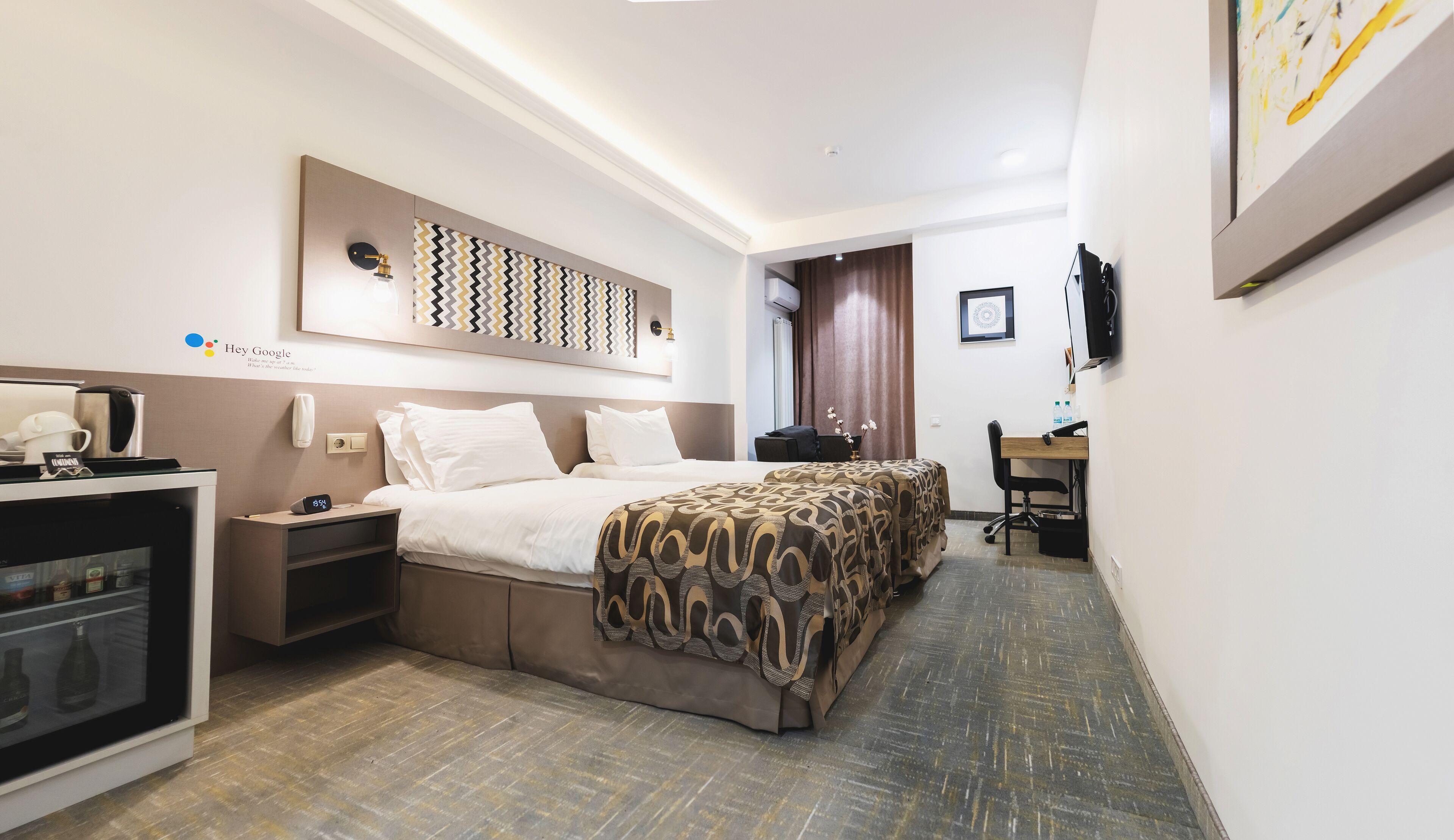 premium bedding, minibar, in-room safe, desk